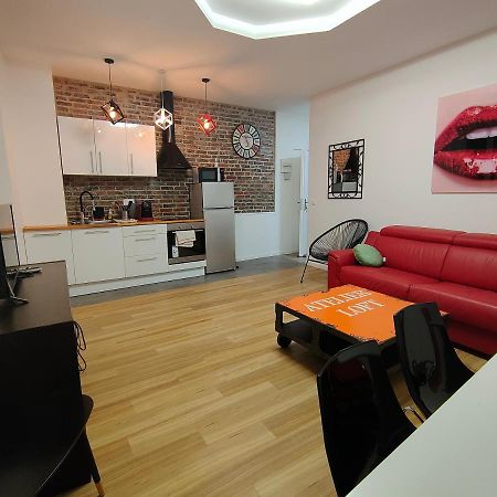 Les Lofts De Provins: Apt 4 Esterno foto