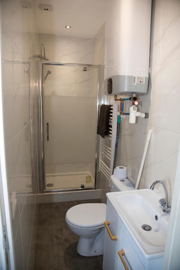 Les Lofts De Provins: Apt 4 Esterno foto