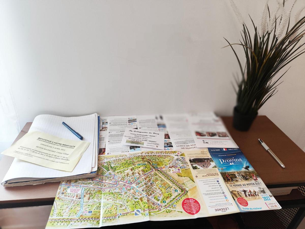 Les Lofts De Provins: Apt 4 Esterno foto