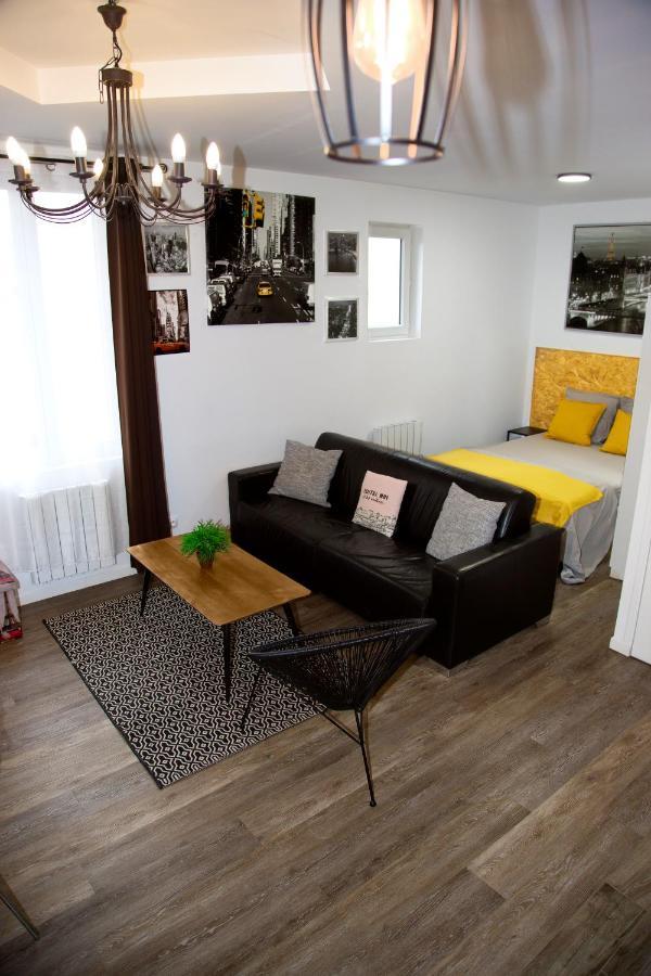 Les Lofts De Provins: Apt 4 Esterno foto