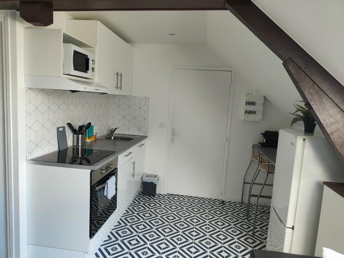 Les Lofts De Provins: Apt 4 Esterno foto